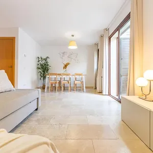 encantador-piso-cerca-del-mar-tarragona.top-hotels-tarragona.com/